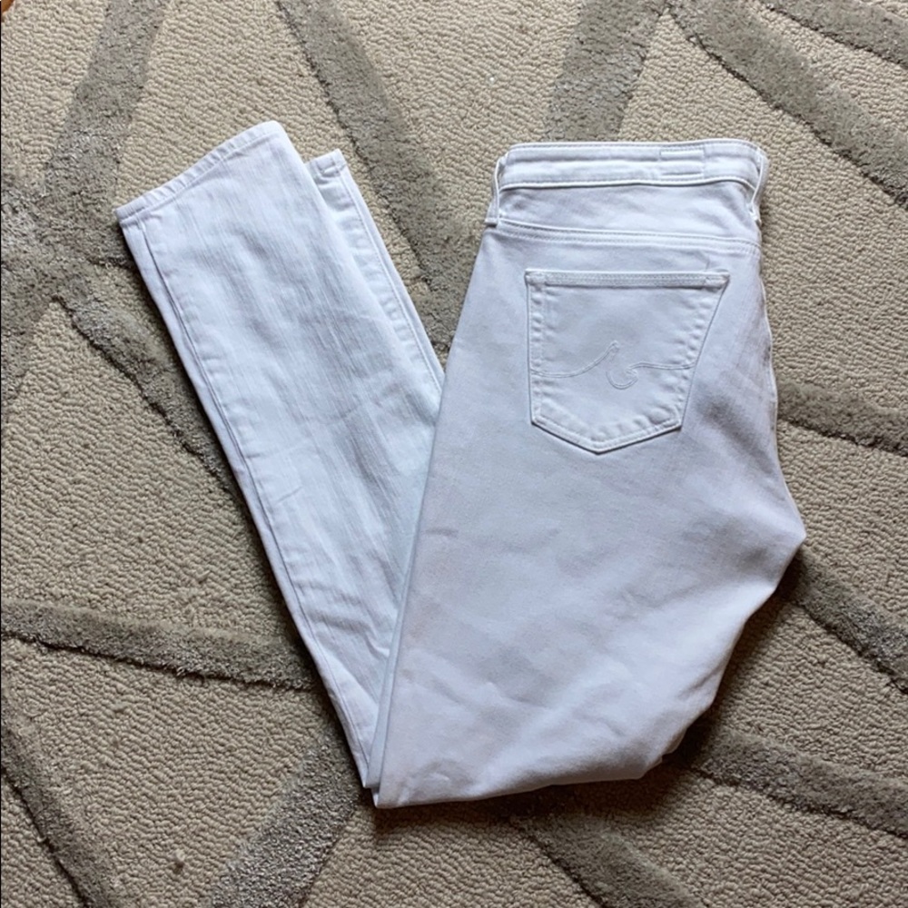 AG the Stilt White size 28 Cigarette Leg Jean